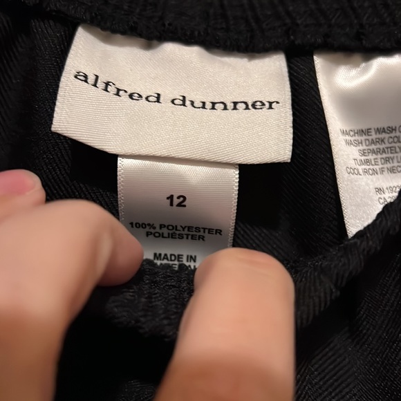 NWT Alfred Dunner Women's Classics Ponte Short Pants - Picture 9 of 12